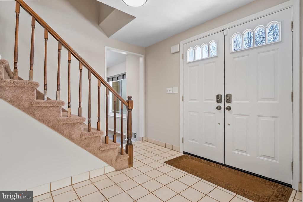 206 MEADOW DRIVE
