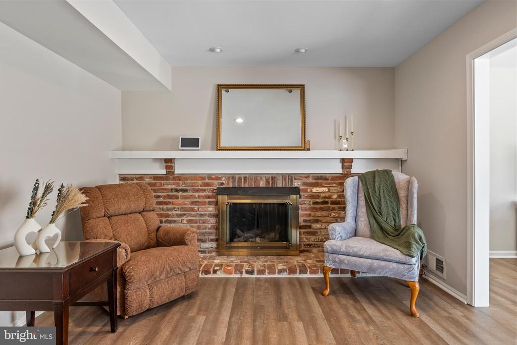 206 MEADOW DRIVE