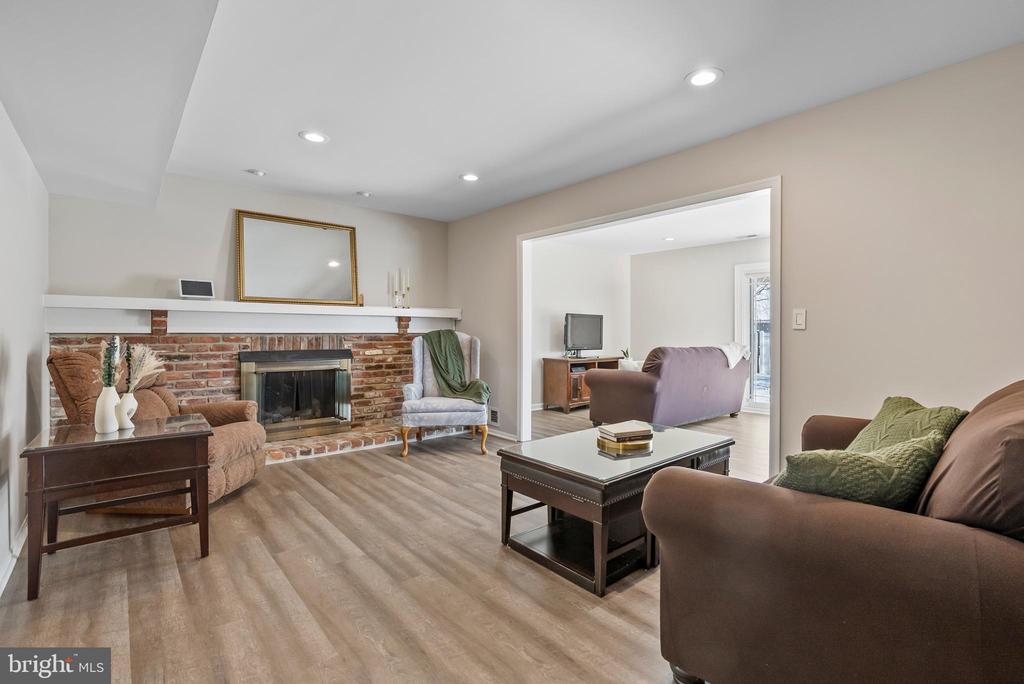 206 MEADOW DRIVE