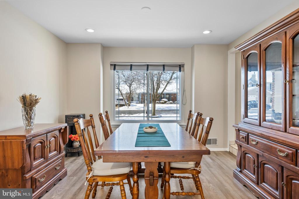 206 MEADOW DRIVE
