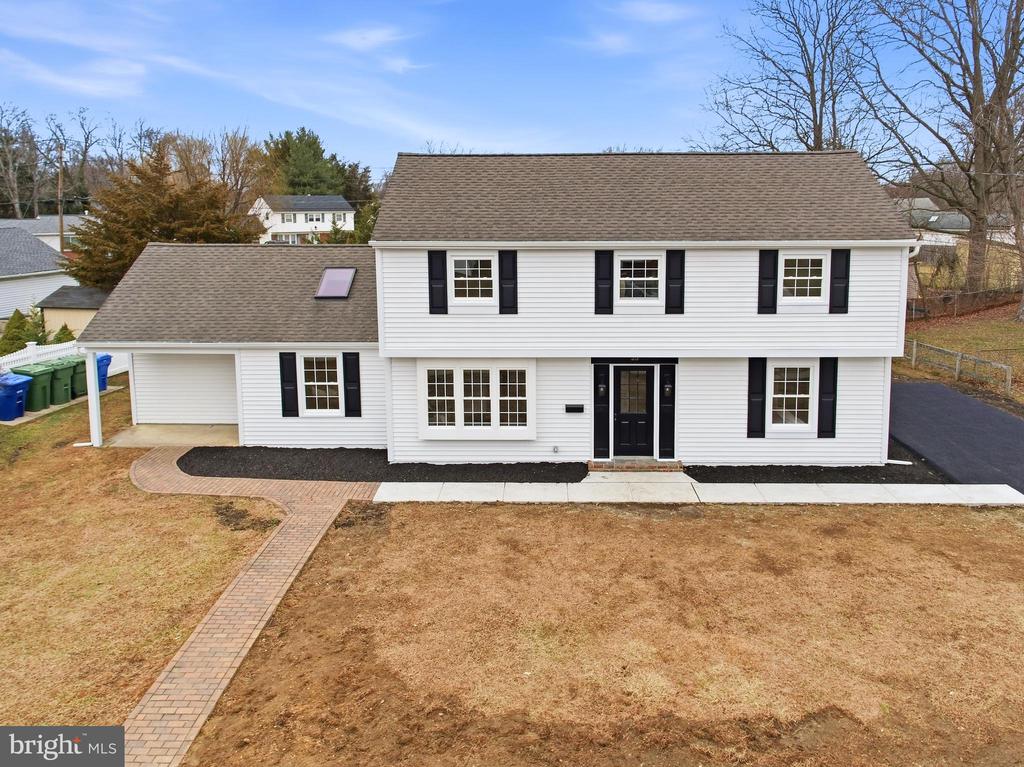 25 HERITAGE ROAD