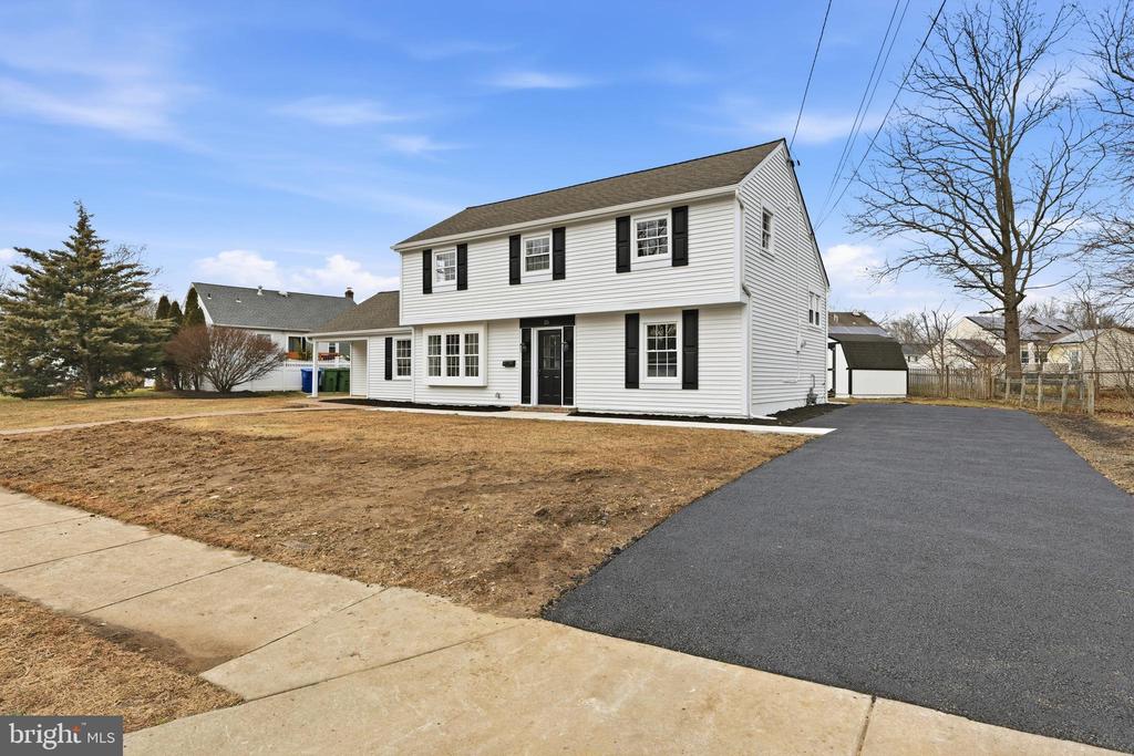 25 HERITAGE ROAD