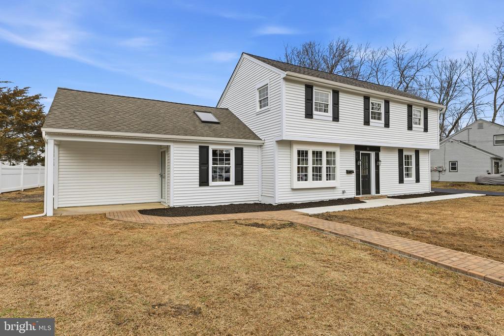 25 HERITAGE ROAD