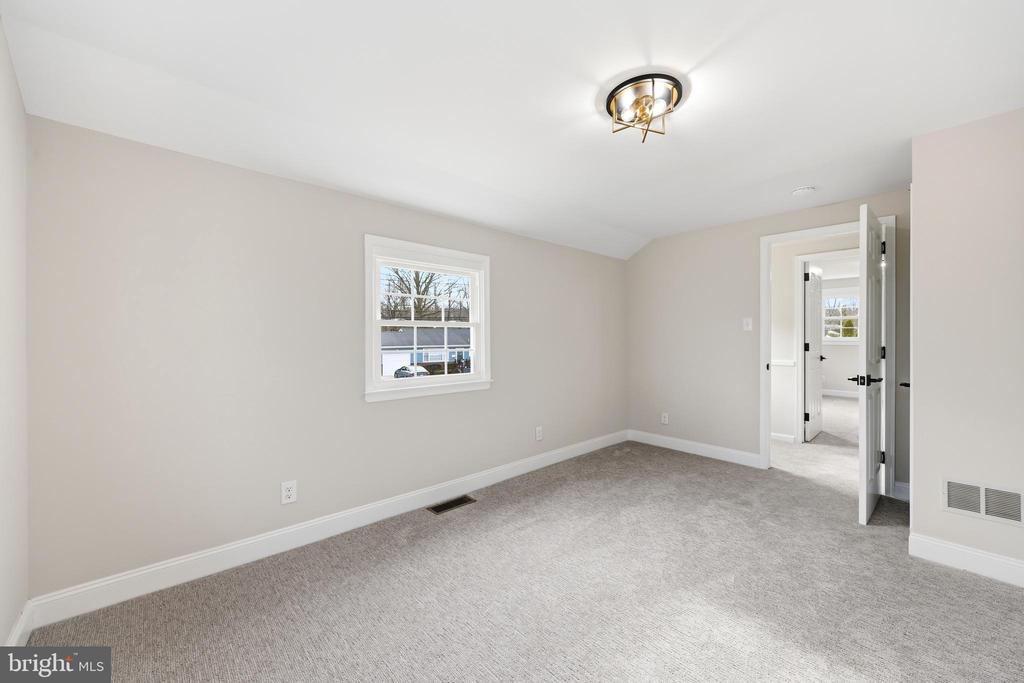 25 HERITAGE ROAD