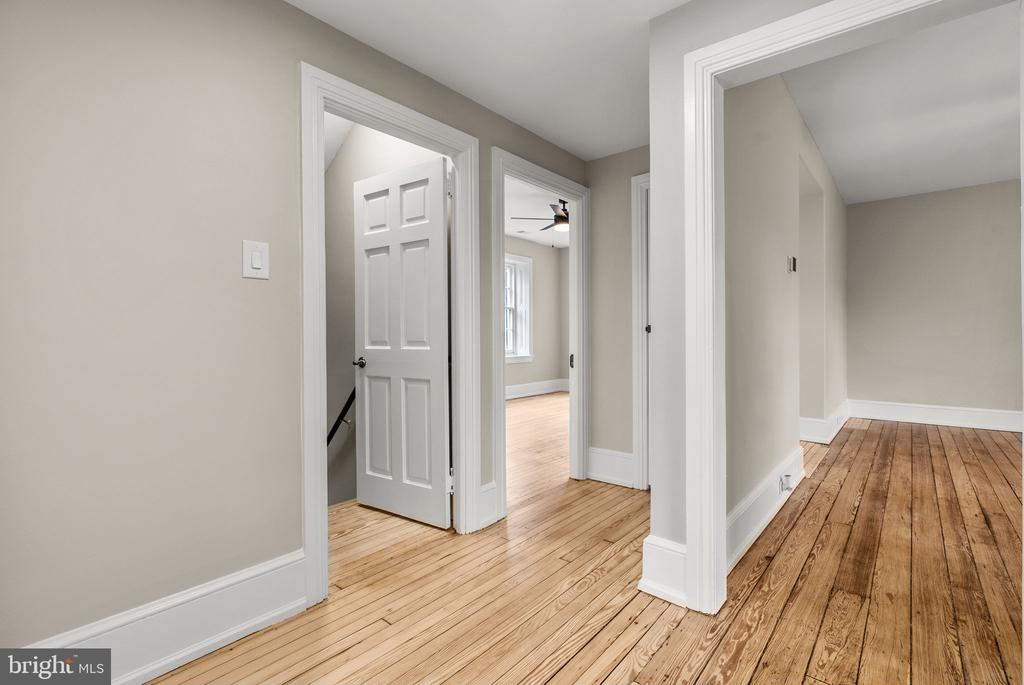 231 WOODLANE ROAD