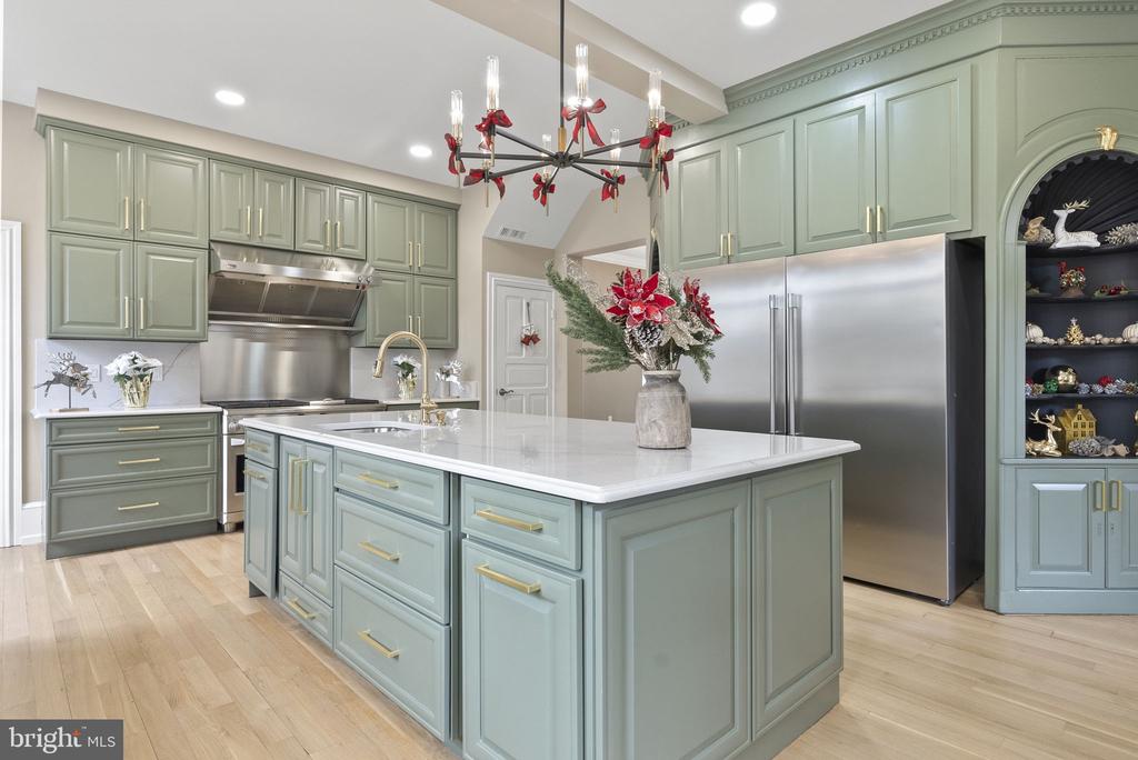 231 WOODLANE ROAD