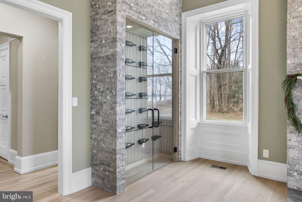 231 WOODLANE ROAD