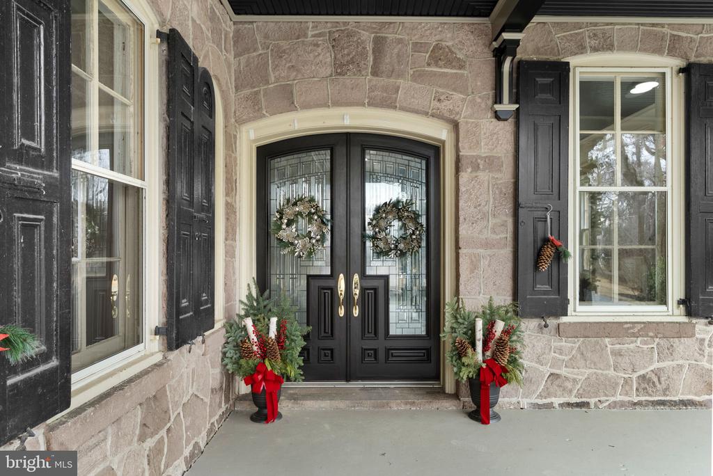 231 WOODLANE ROAD