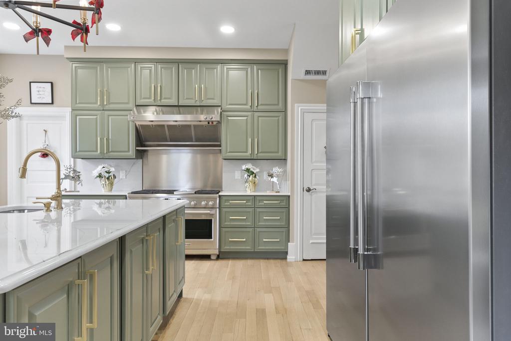 231 WOODLANE ROAD