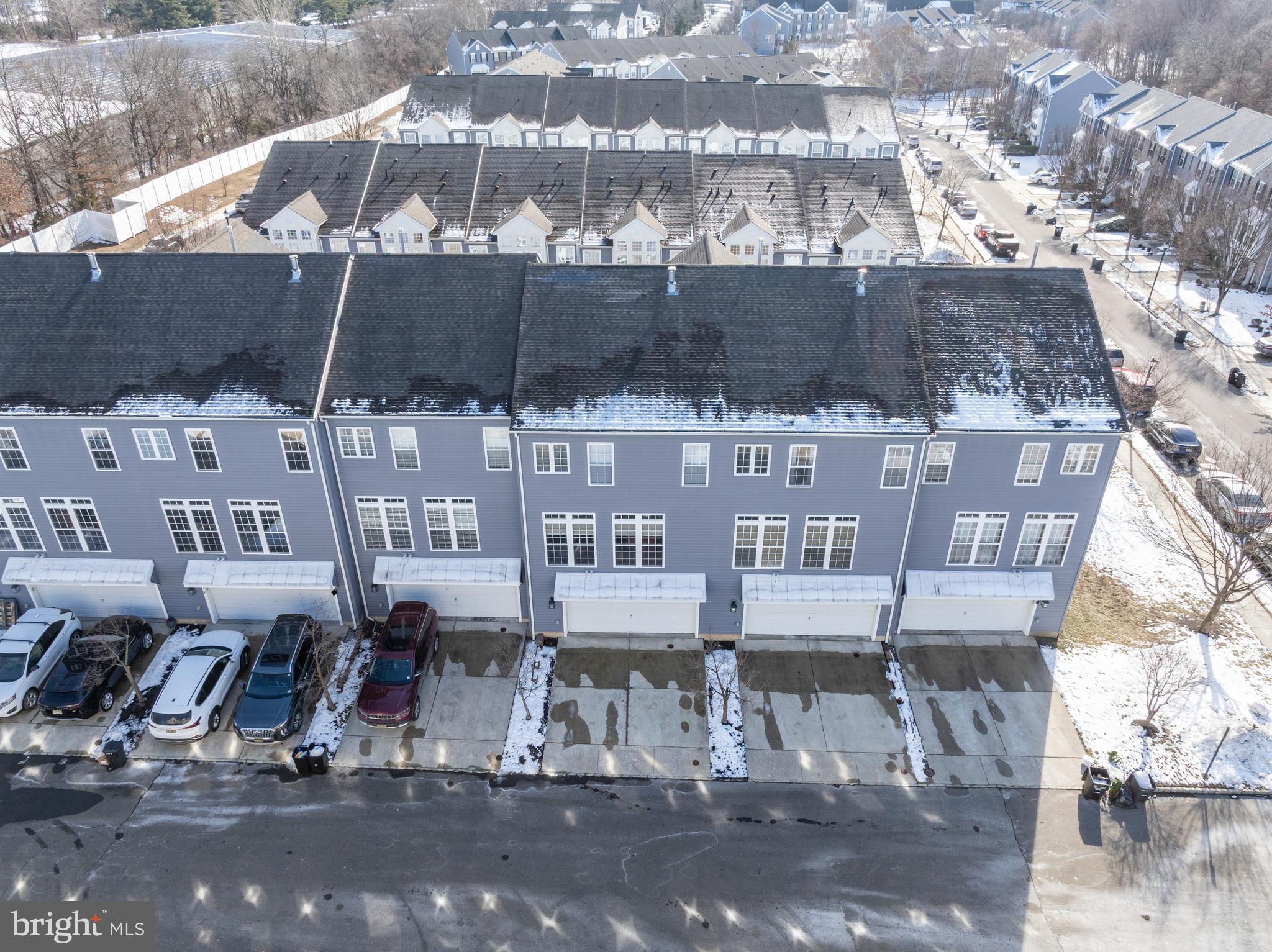 6 FAWN COURT