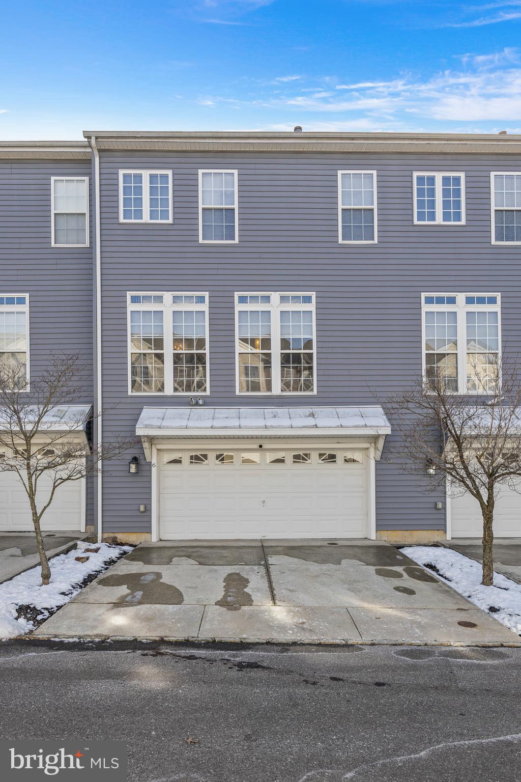 6 FAWN COURT