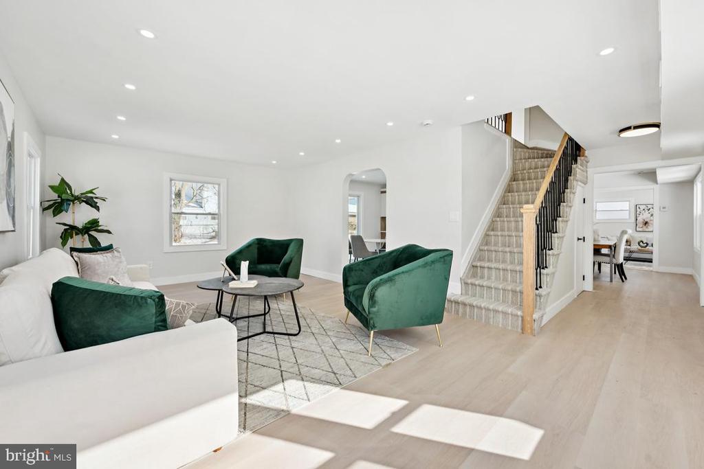 61 BABBITT LANE