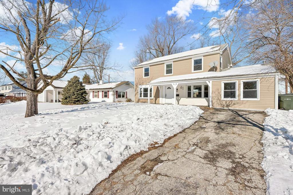 61 BABBITT LANE