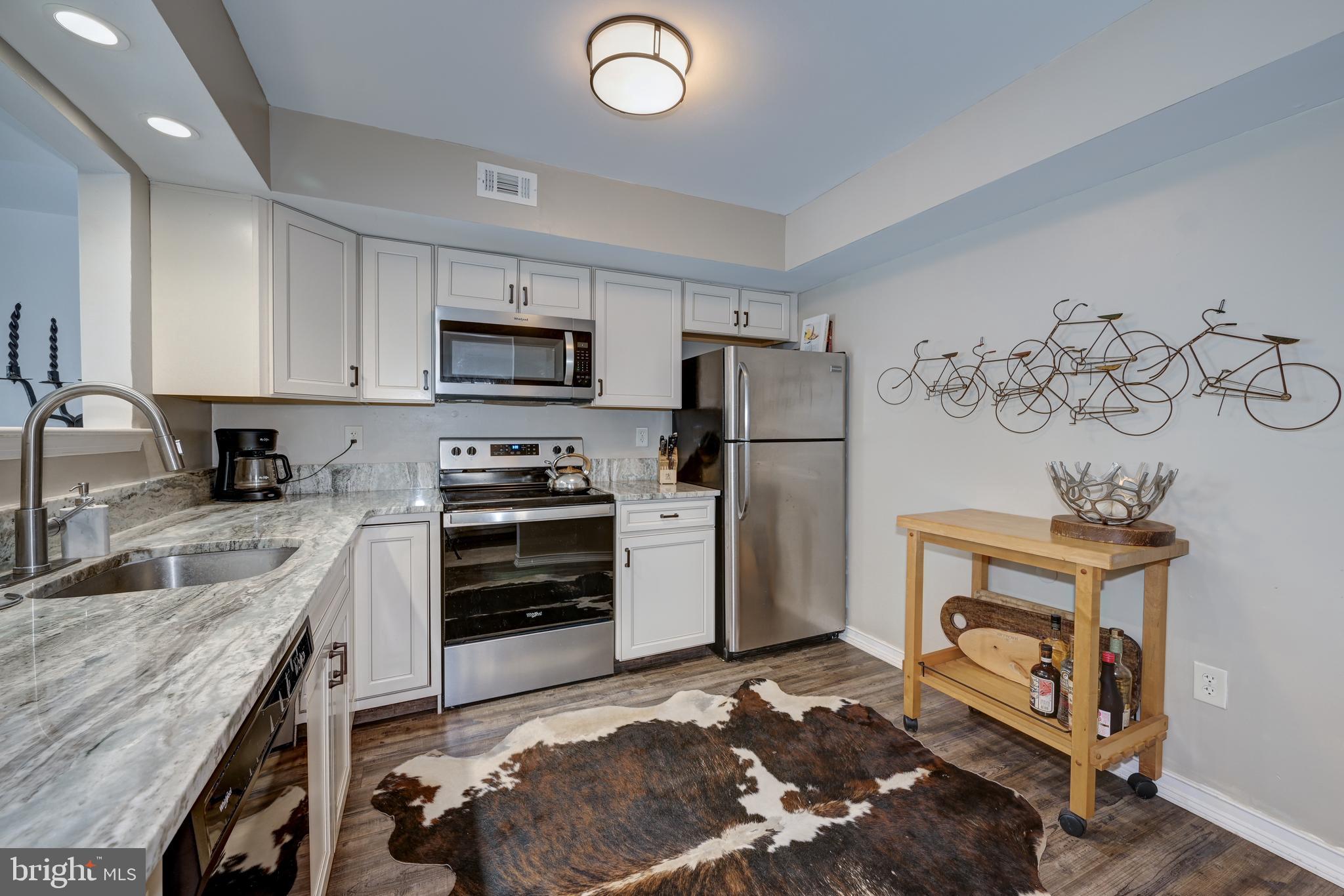 375 WOODLAKE DRIVE