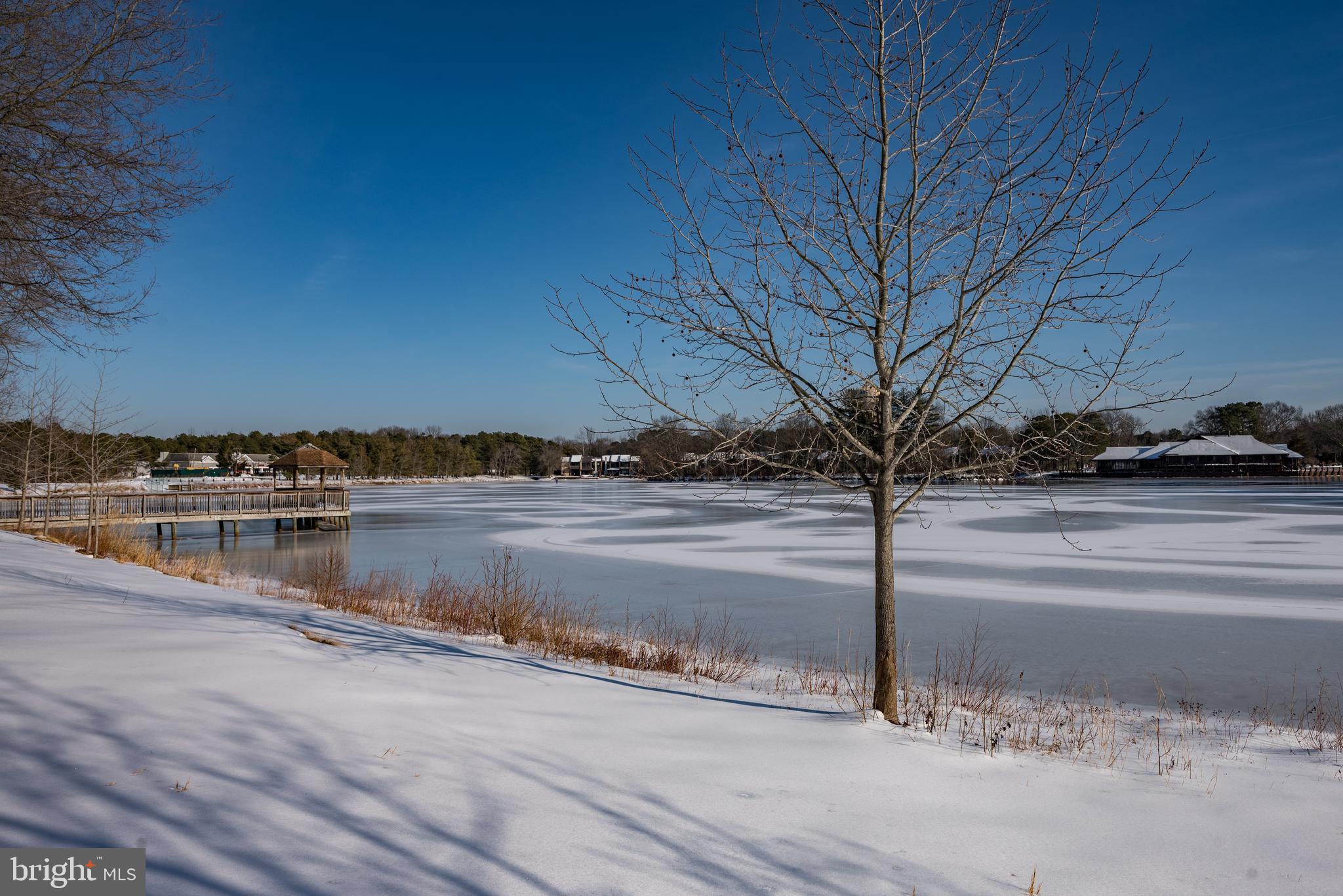 375 WOODLAKE DRIVE