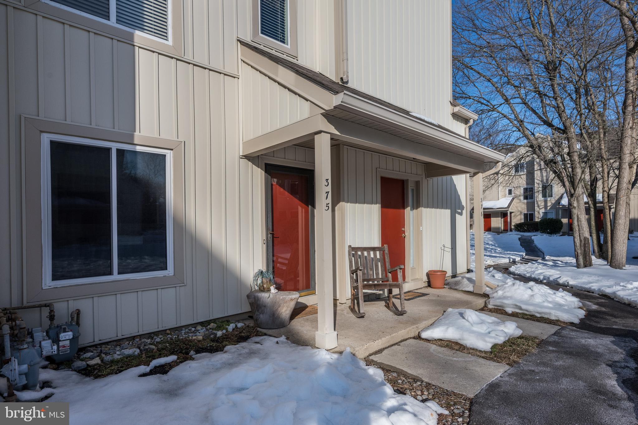 375 WOODLAKE DRIVE