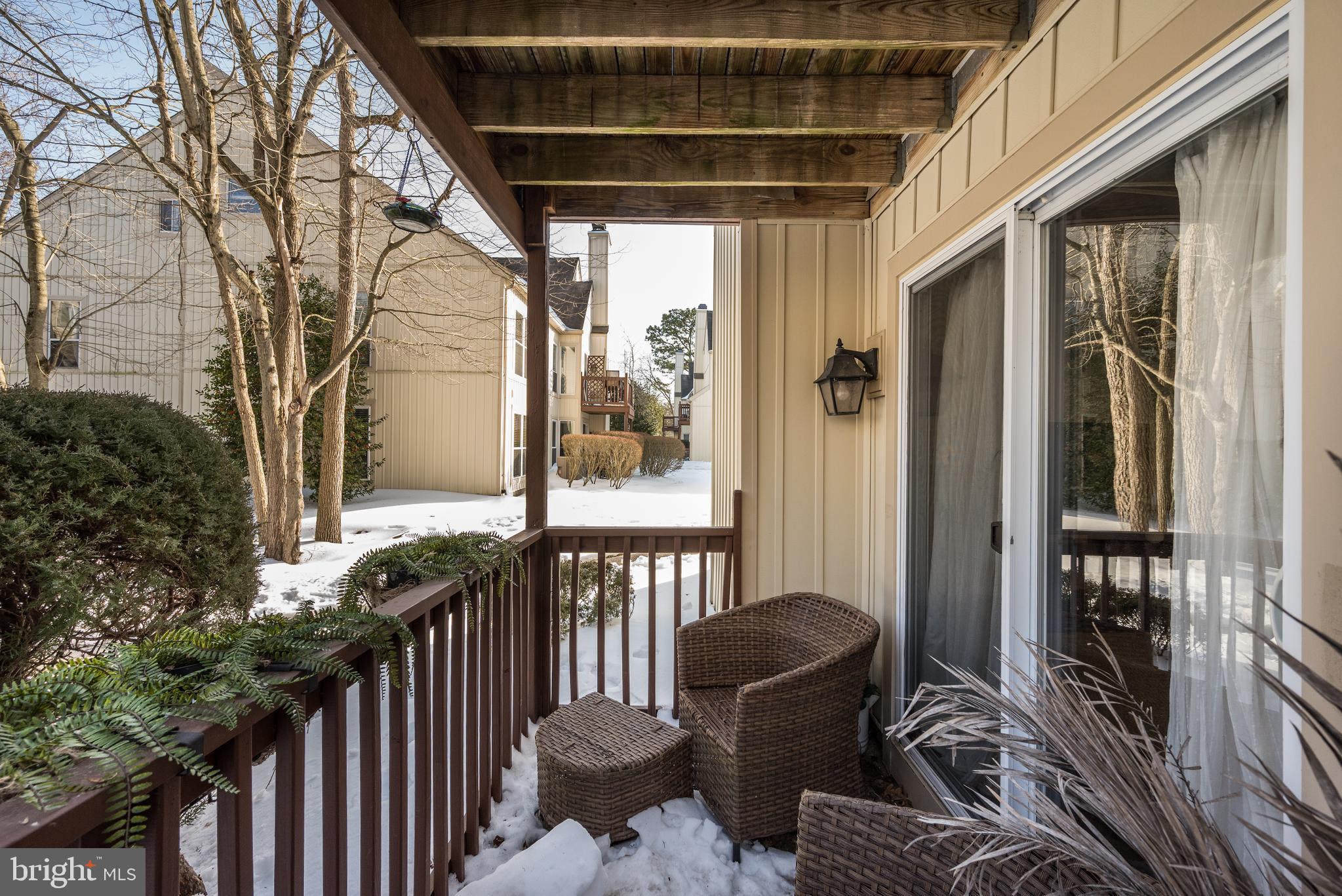 375 WOODLAKE DRIVE