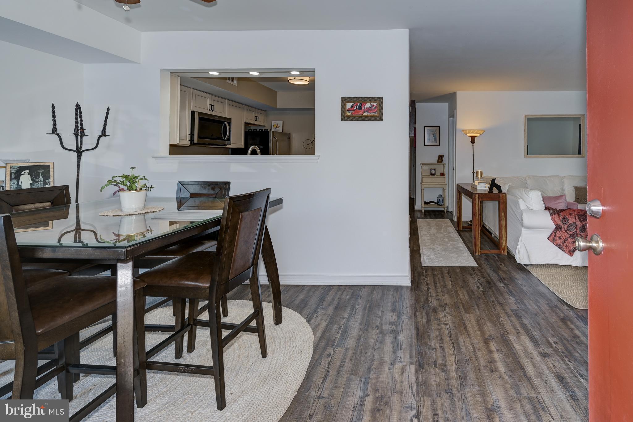 375 WOODLAKE DRIVE