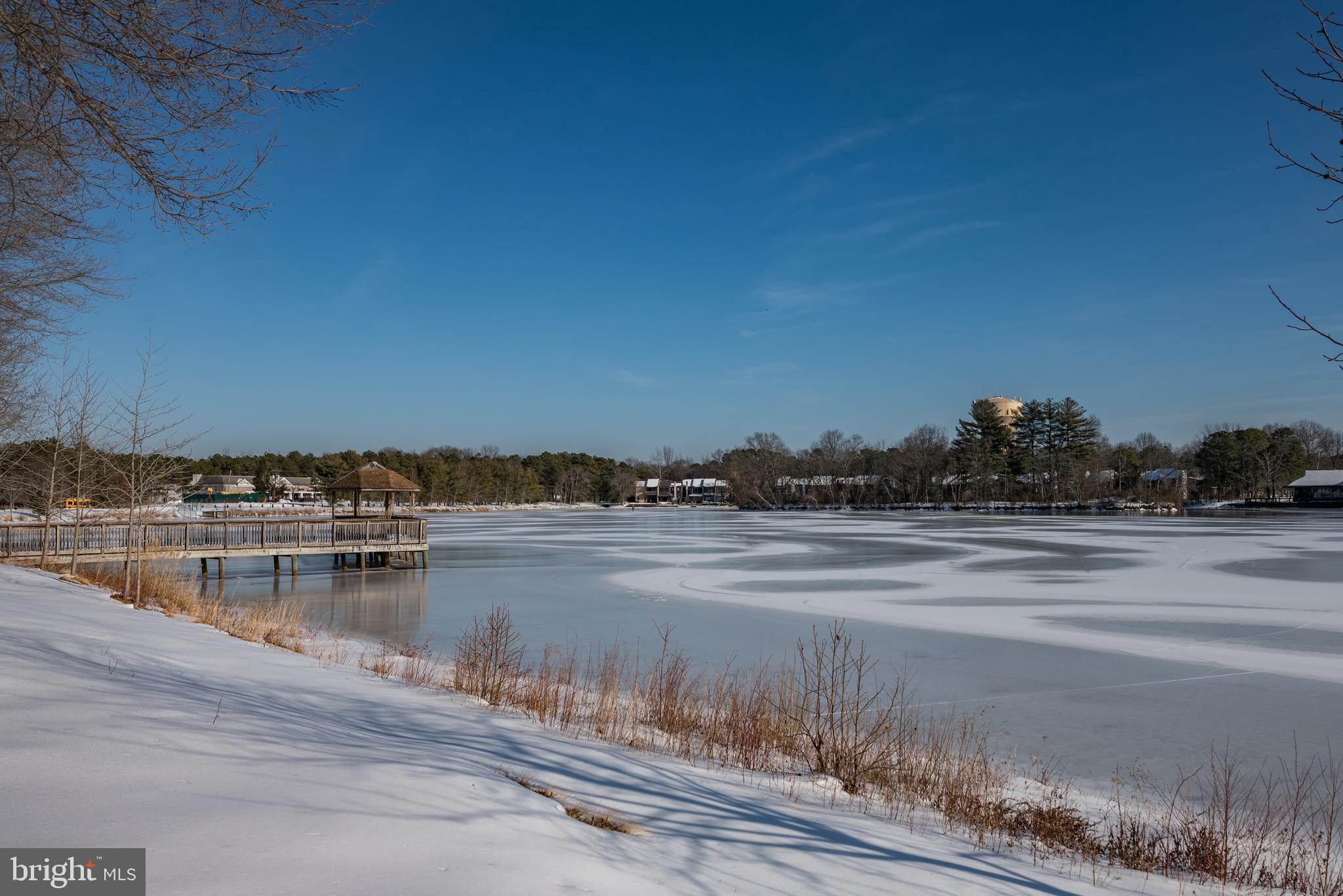 375 WOODLAKE DRIVE