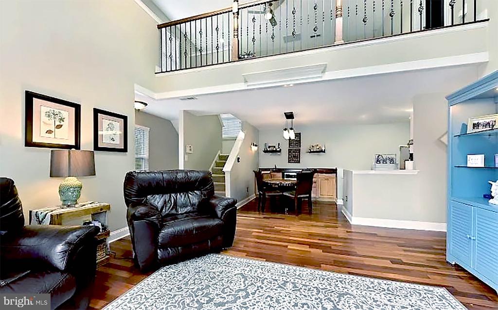 1506 SQUIRREL ROAD