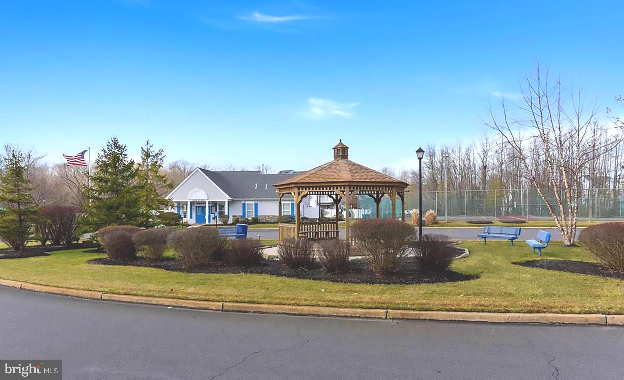 1506 SQUIRREL ROAD