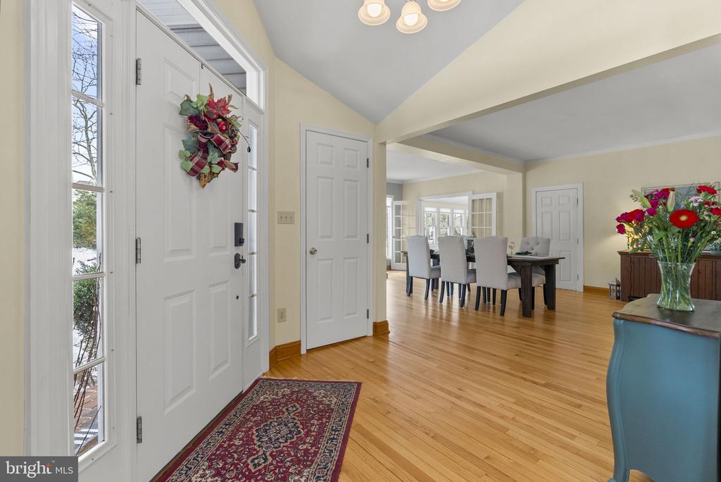 611 NEW ALBANY ROAD