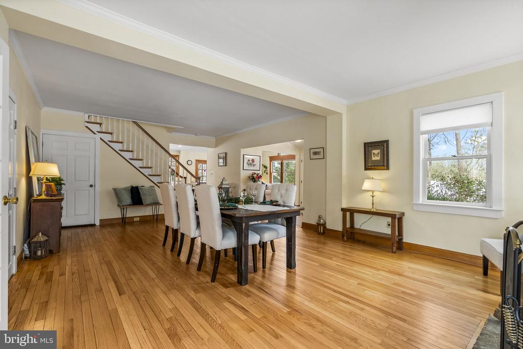 611 NEW ALBANY ROAD