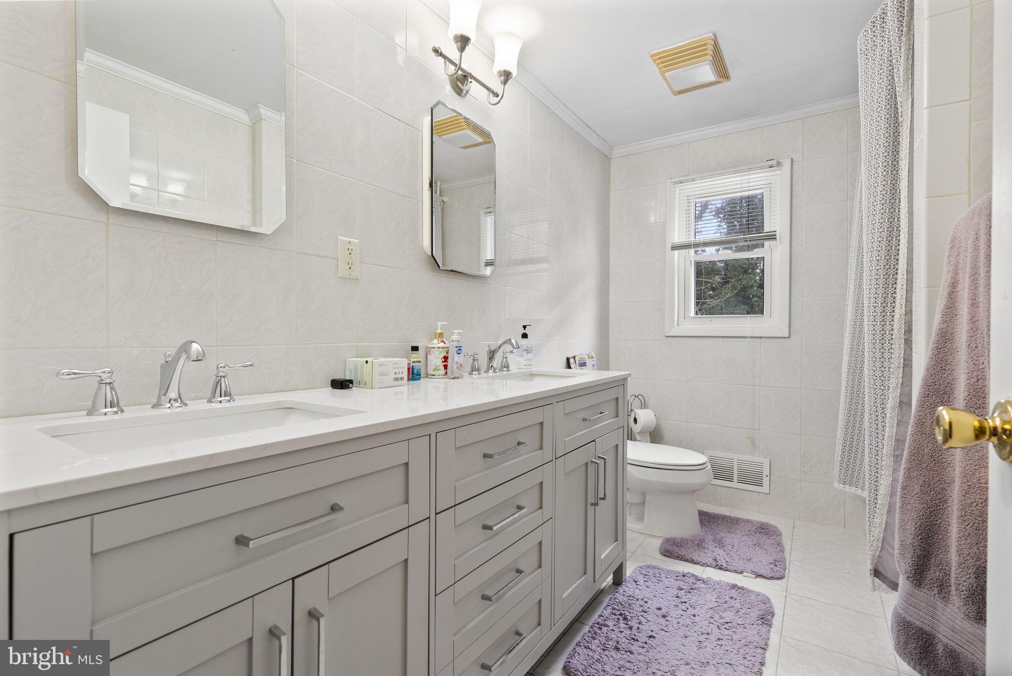 17 VALLEY FORGE COURT