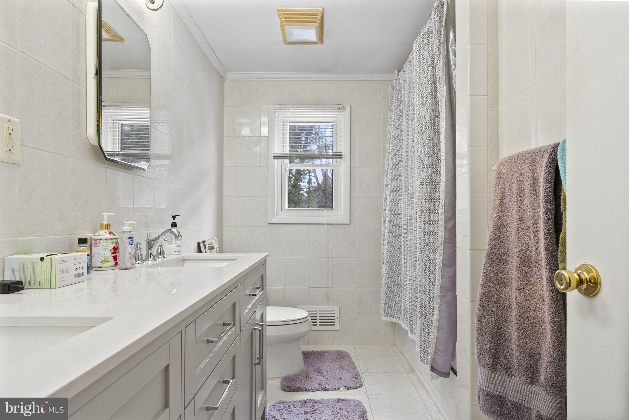 17 VALLEY FORGE COURT