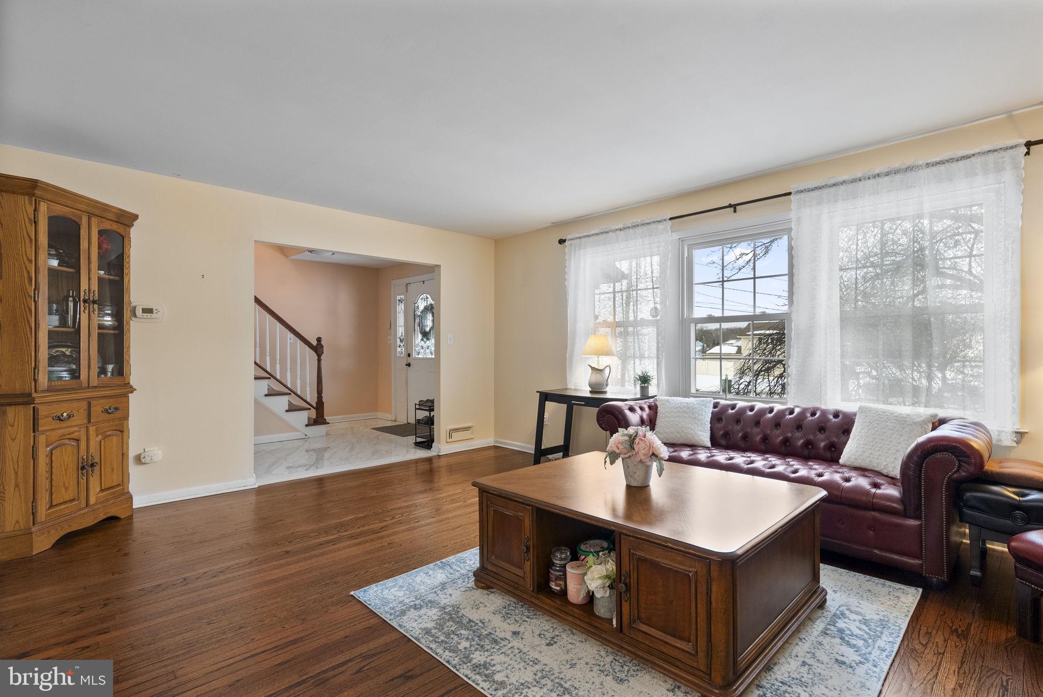 17 VALLEY FORGE COURT