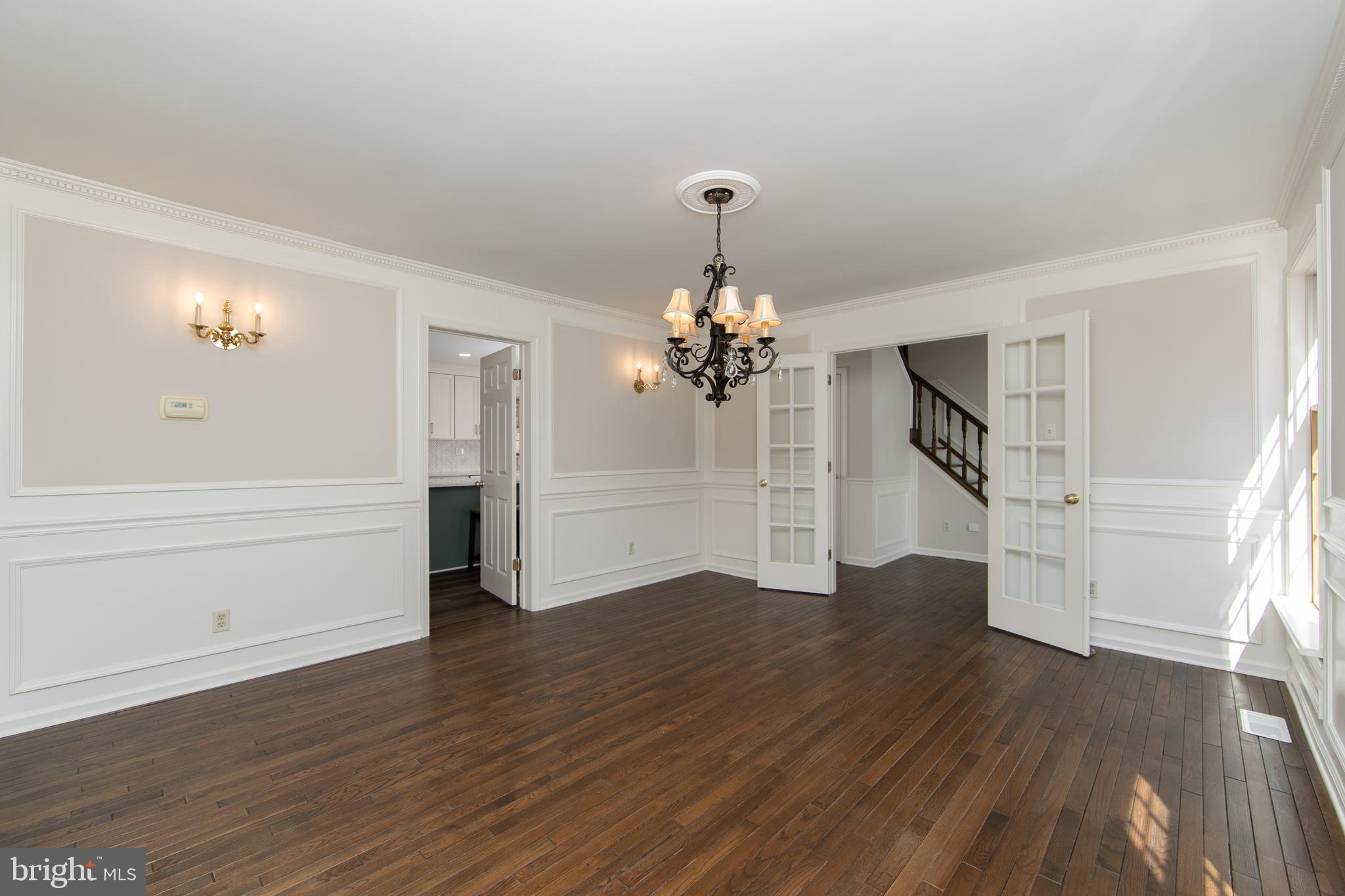 3 ALDWORTH COURT