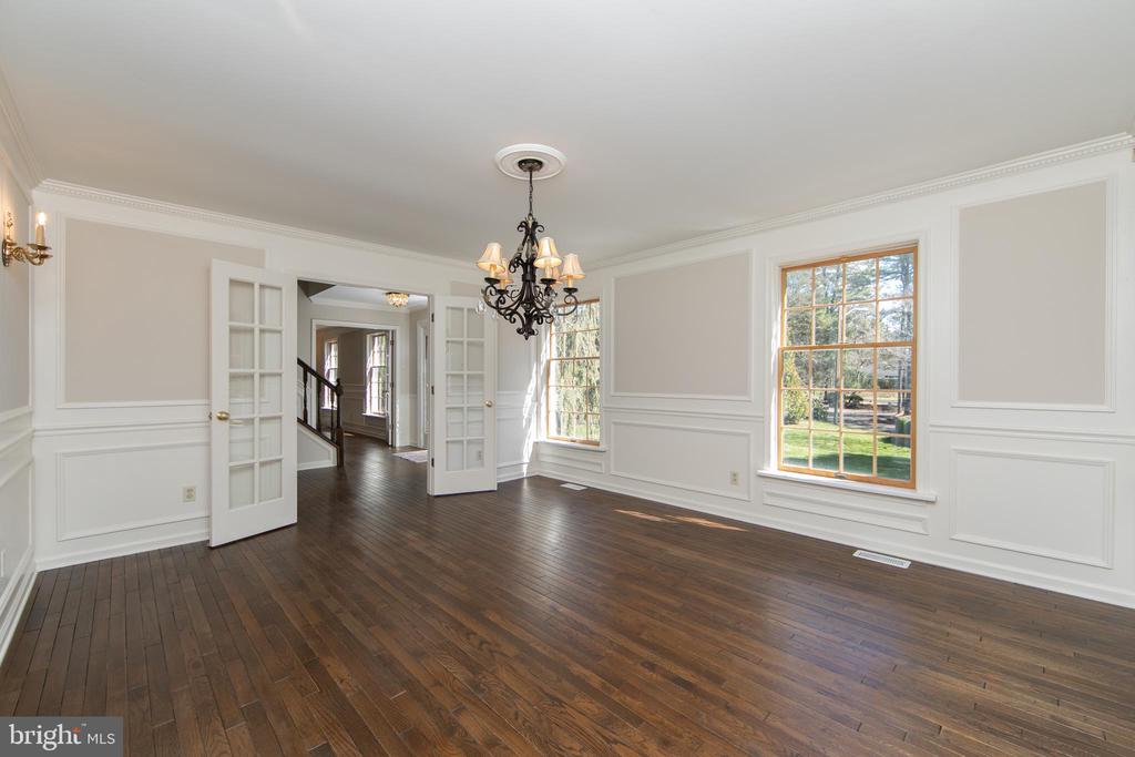 3 ALDWORTH COURT