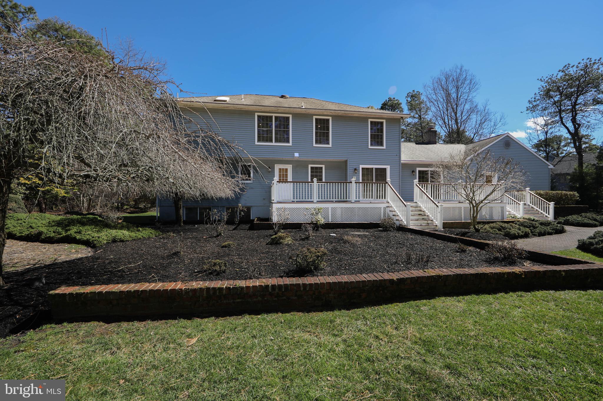 3 ALDWORTH COURT