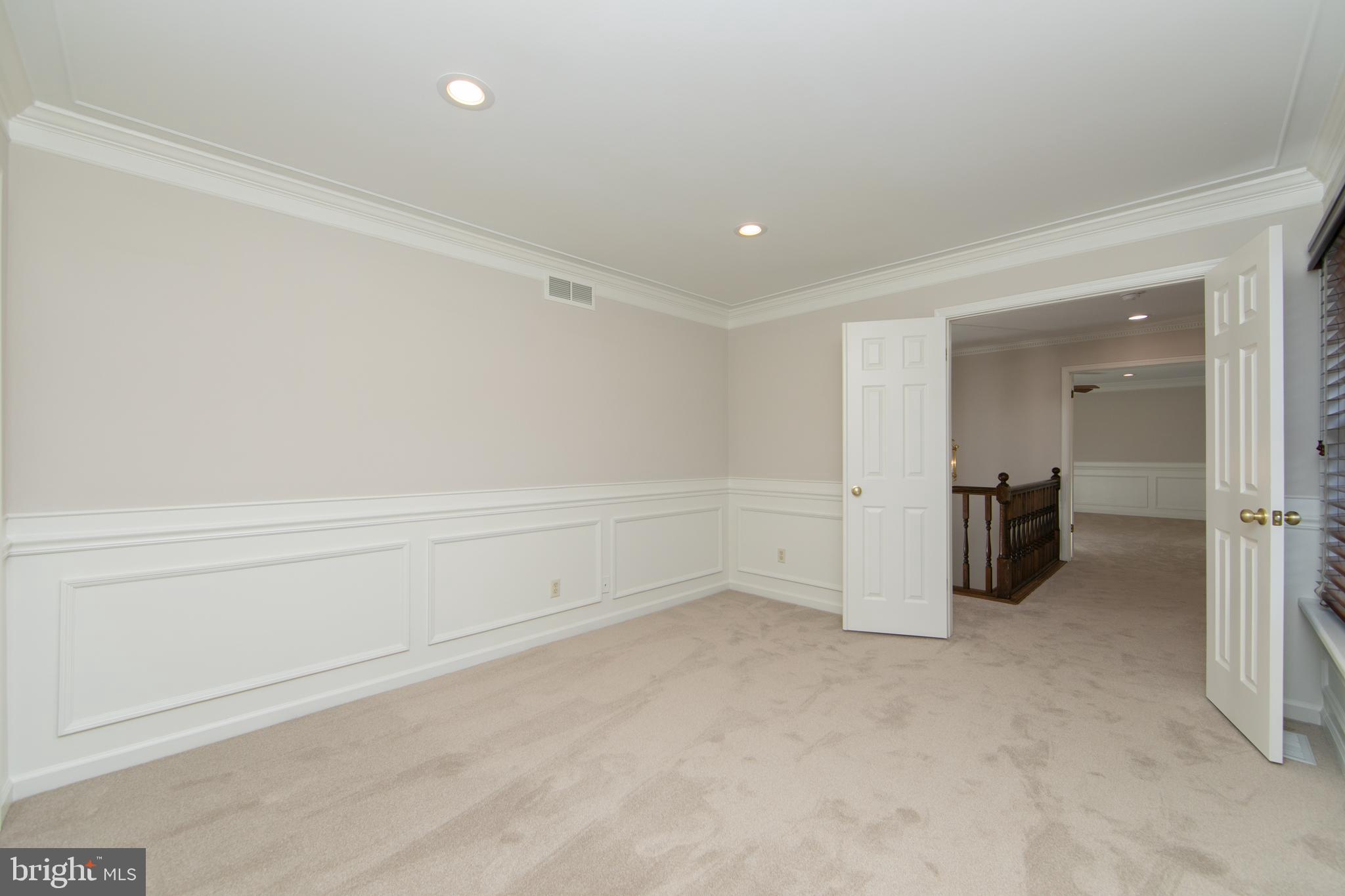 3 ALDWORTH COURT