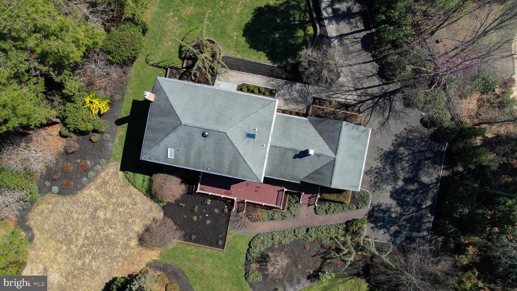 3 ALDWORTH COURT
