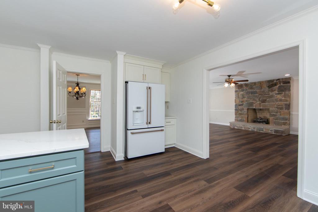 3 ALDWORTH COURT