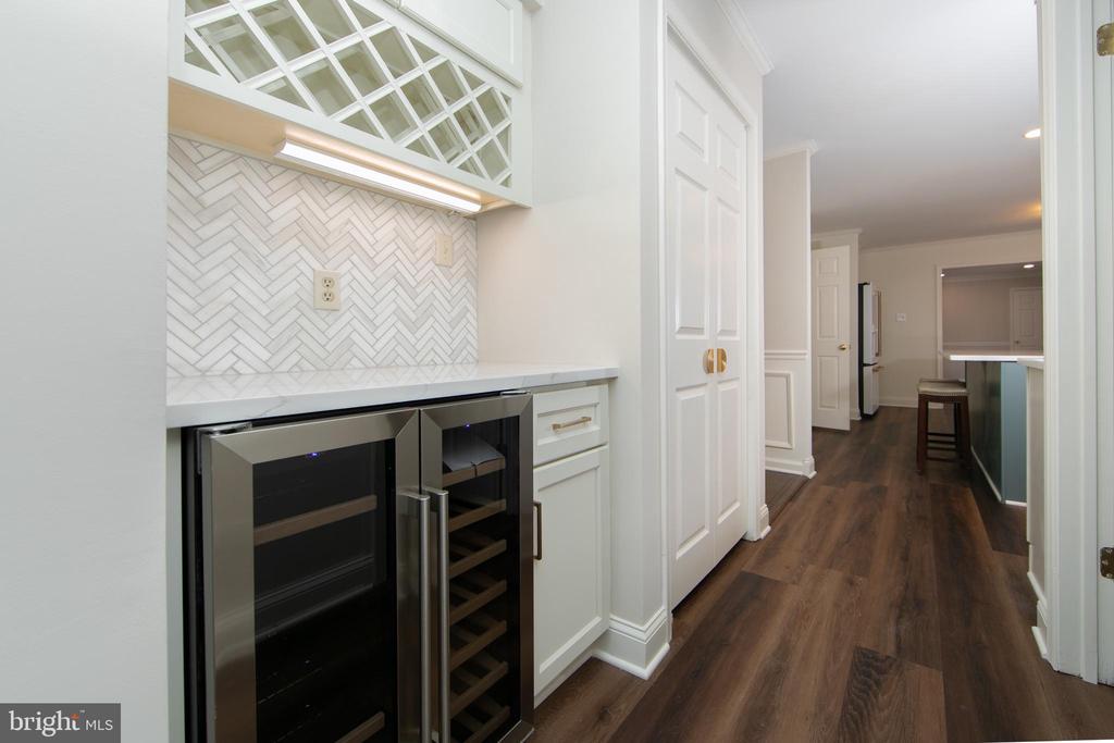 3 ALDWORTH COURT