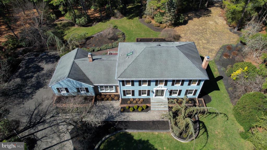 3 ALDWORTH COURT