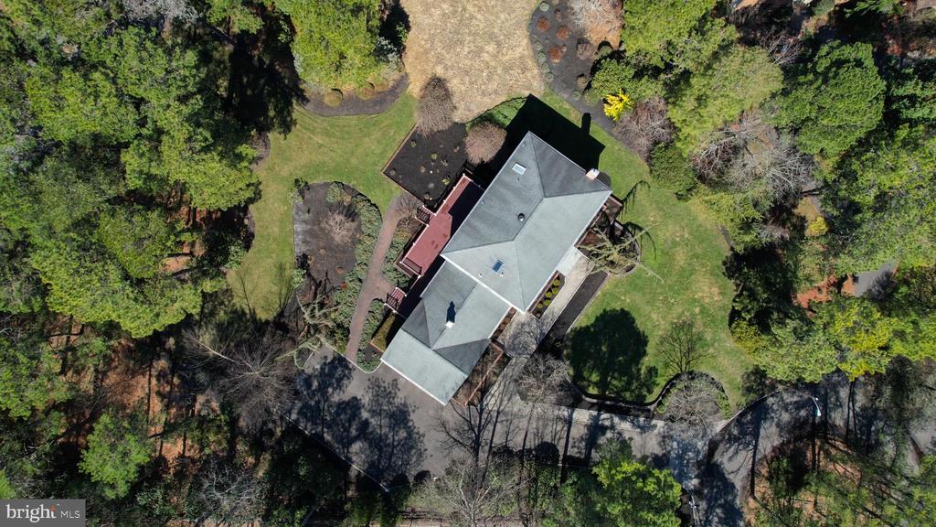 3 ALDWORTH COURT