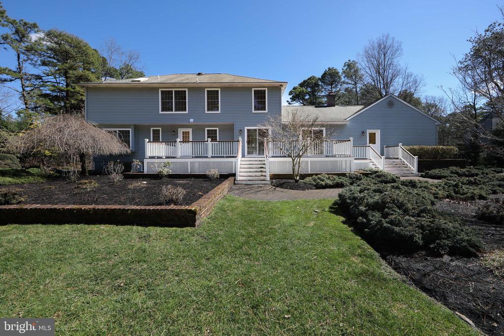 3 ALDWORTH COURT