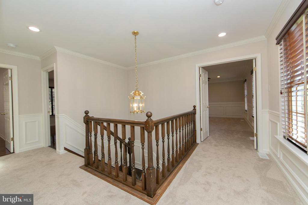 3 ALDWORTH COURT