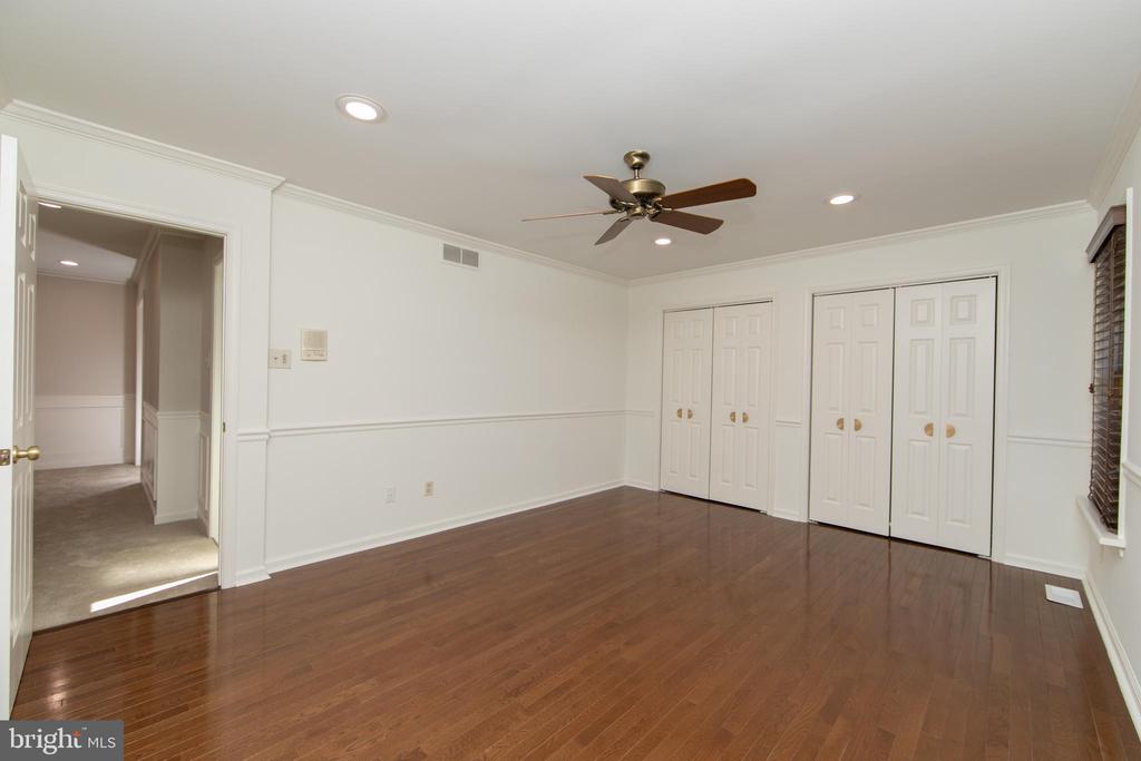 3 ALDWORTH COURT