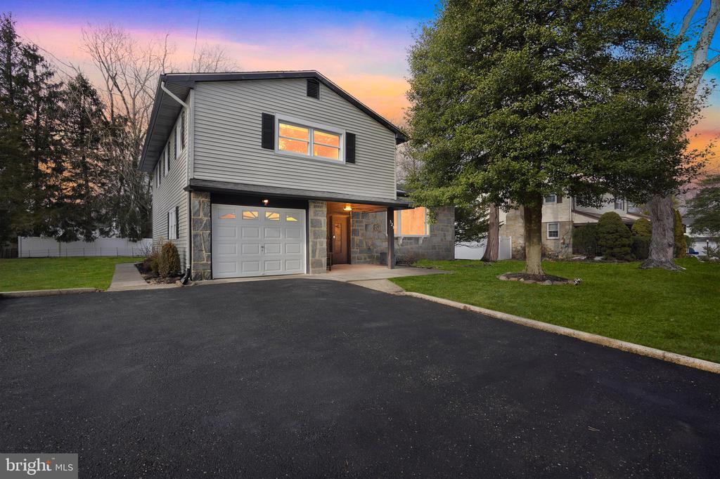 323 PARRY ROAD