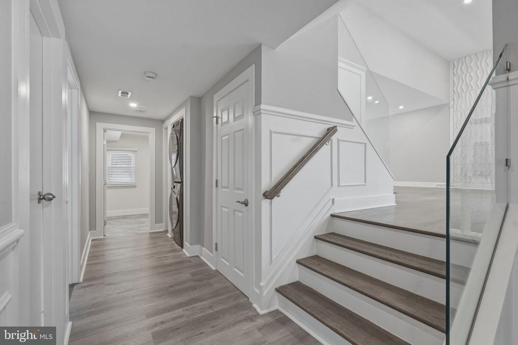 323 PARRY ROAD