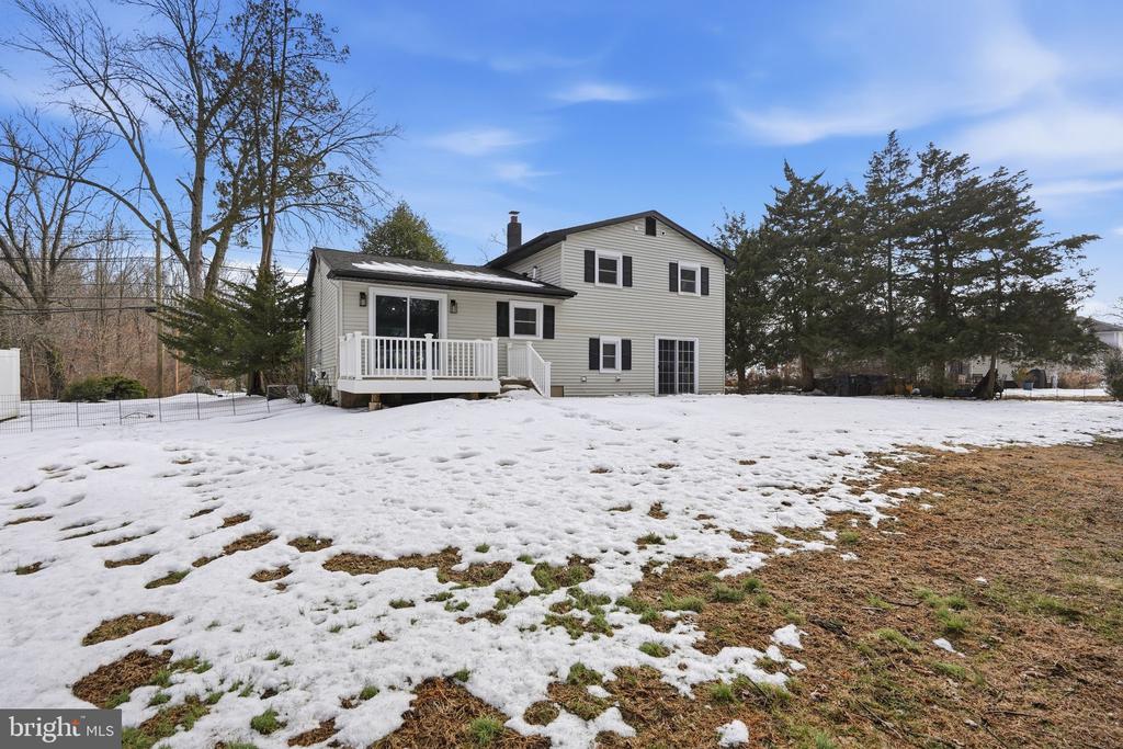 323 PARRY ROAD