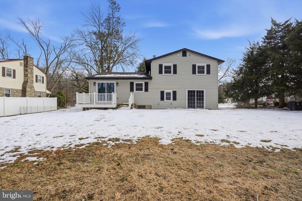 323 PARRY ROAD