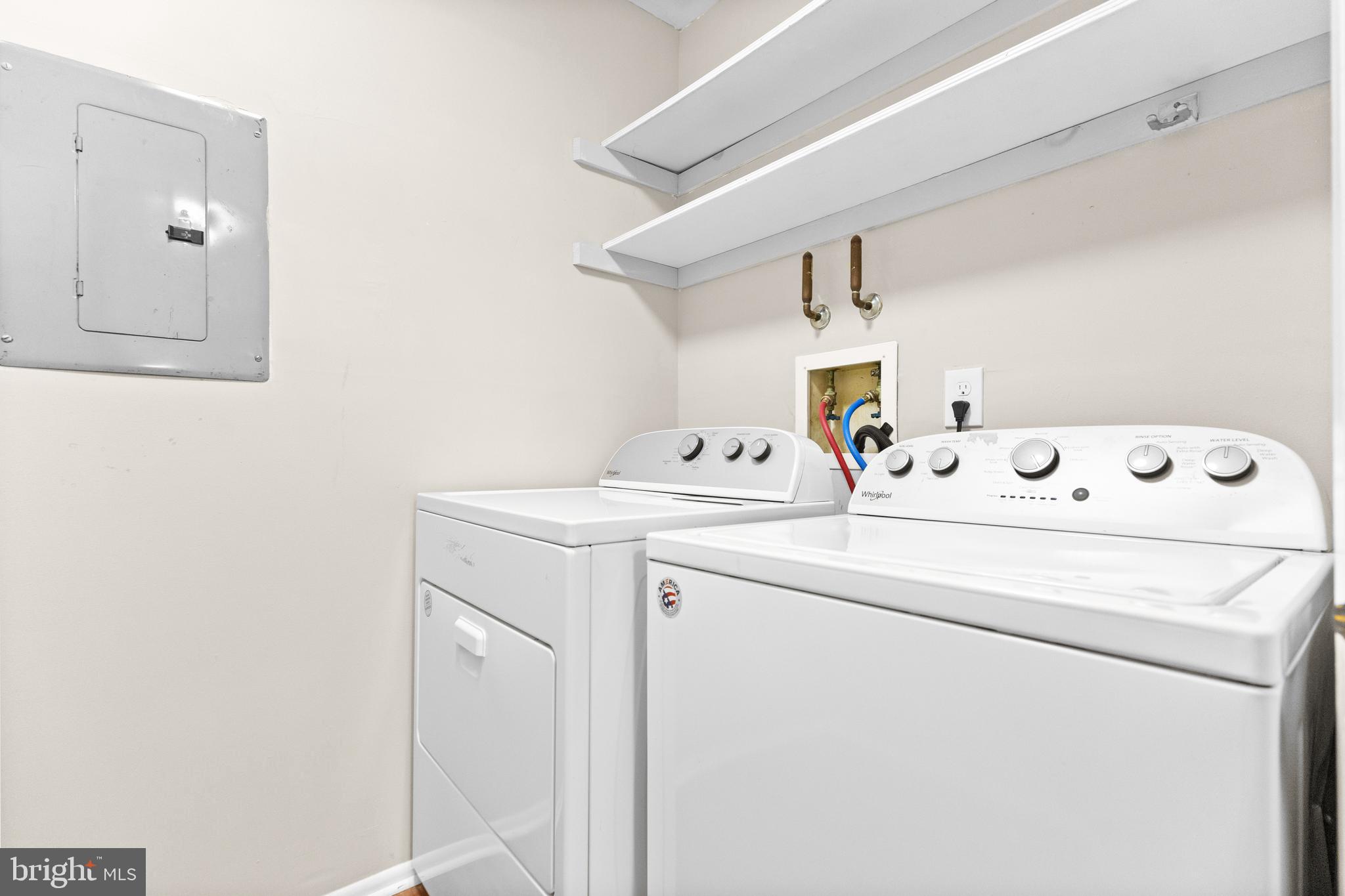 705 WOODHOLLOW DRIVE