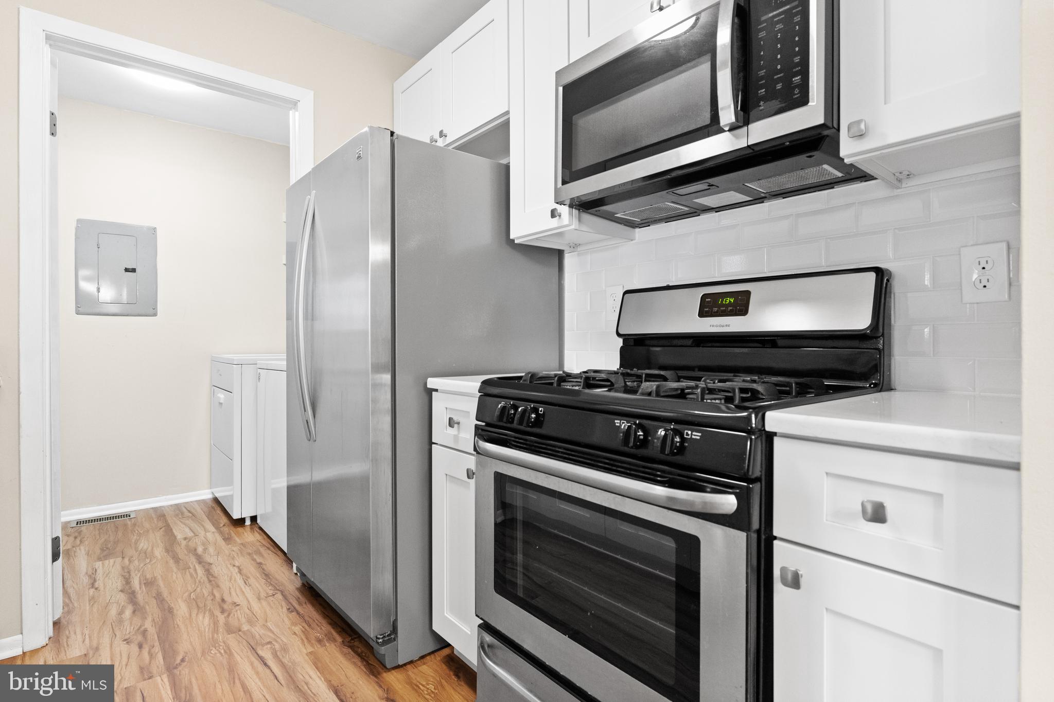 705 WOODHOLLOW DRIVE