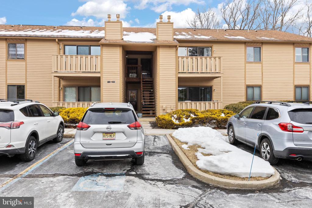 705 WOODHOLLOW DRIVE