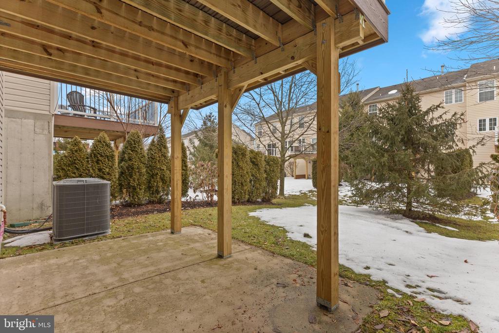 1521 JASON DRIVE